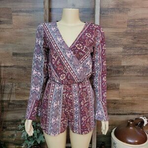 Everly Bell Sleeve Romper Size S Floral Boho Festival Boho Western Cottagecore